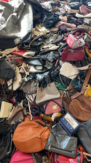 Bolsa de couro usada por atacado de fábrica para mulheres de qualidade e bolsas de segunda mão mistas para venda